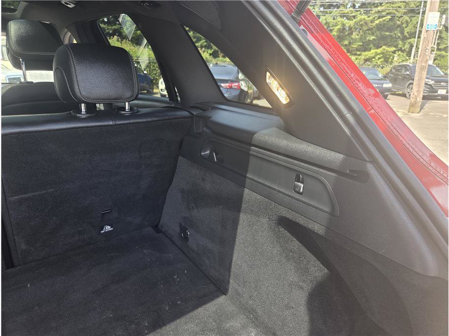 Used 2017 Mercedes-Benz GLC 300 4MATIC image 33