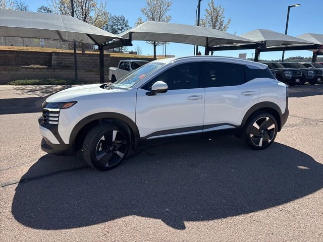 Used 2025 Nissan Kicks SR image 4