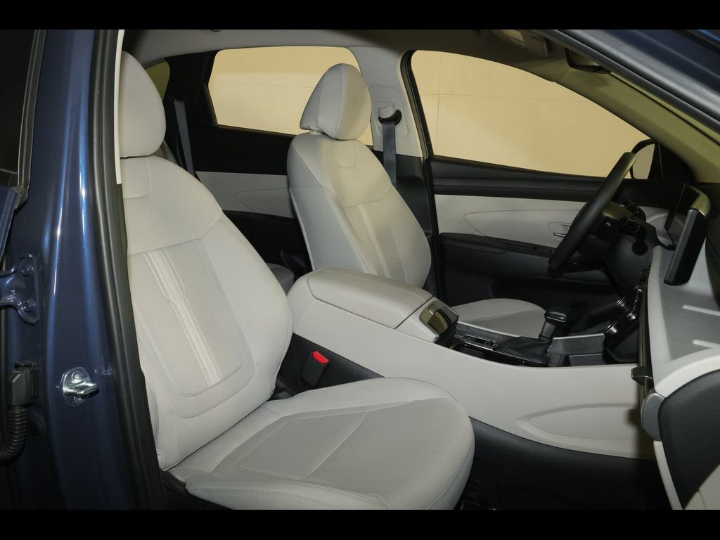 Used 2025 Hyundai Tucson SEL AWD/4WD image 31