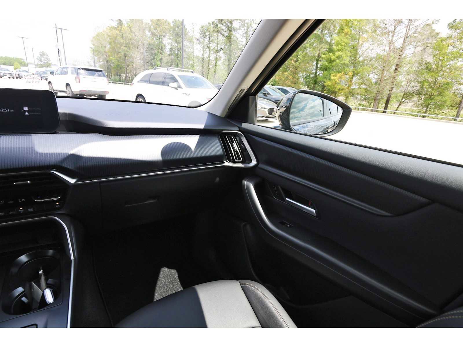 Used 2025 MAZDA CX-90 3.3 Turbo w/ Select Package image 8
