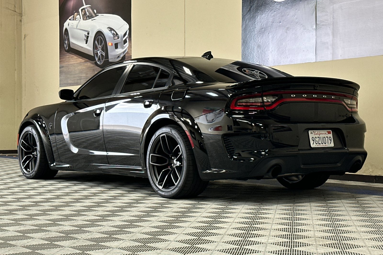 Used 2023 Dodge Charger SRT Hellcat w/ Harman/Kardon Audio Group image 6