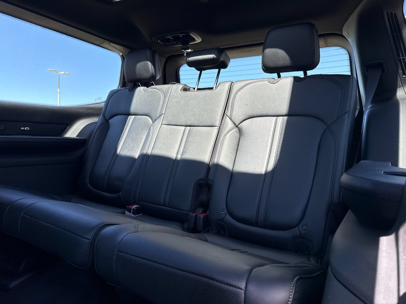 New 2026 Jeep Grand Wagoneer Limited AWD/4WD image 14