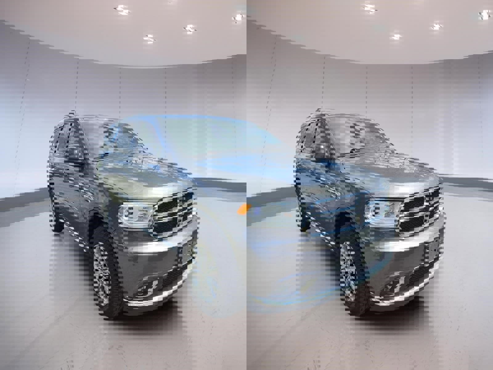 Used 2017 Dodge Durango SXT w/ Quick Order Package 23B image 1