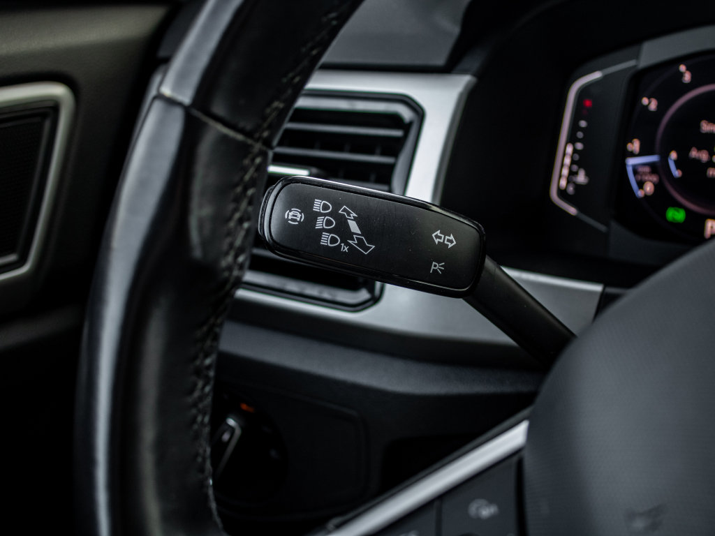 Used 2021 Volkswagen Atlas SEL image 30