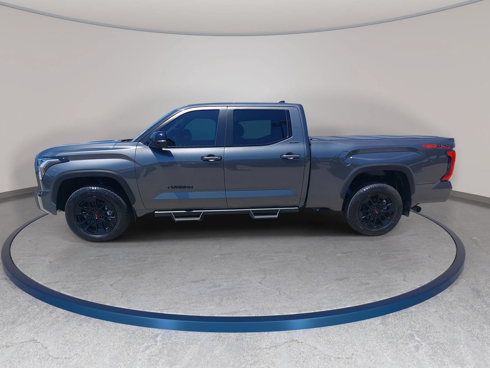 Used 2025 Toyota Tundra Limited w/ TRD Off-Road Package AWD/4WD image 8