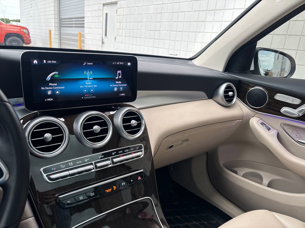 Used 2022 Mercedes-Benz GLC 300 image 16