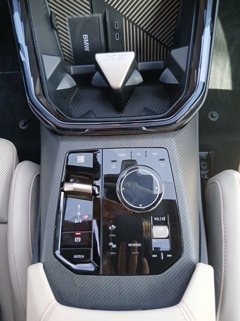 New 2025 BMW X3 xDrive30i w/ Premium Package image 21