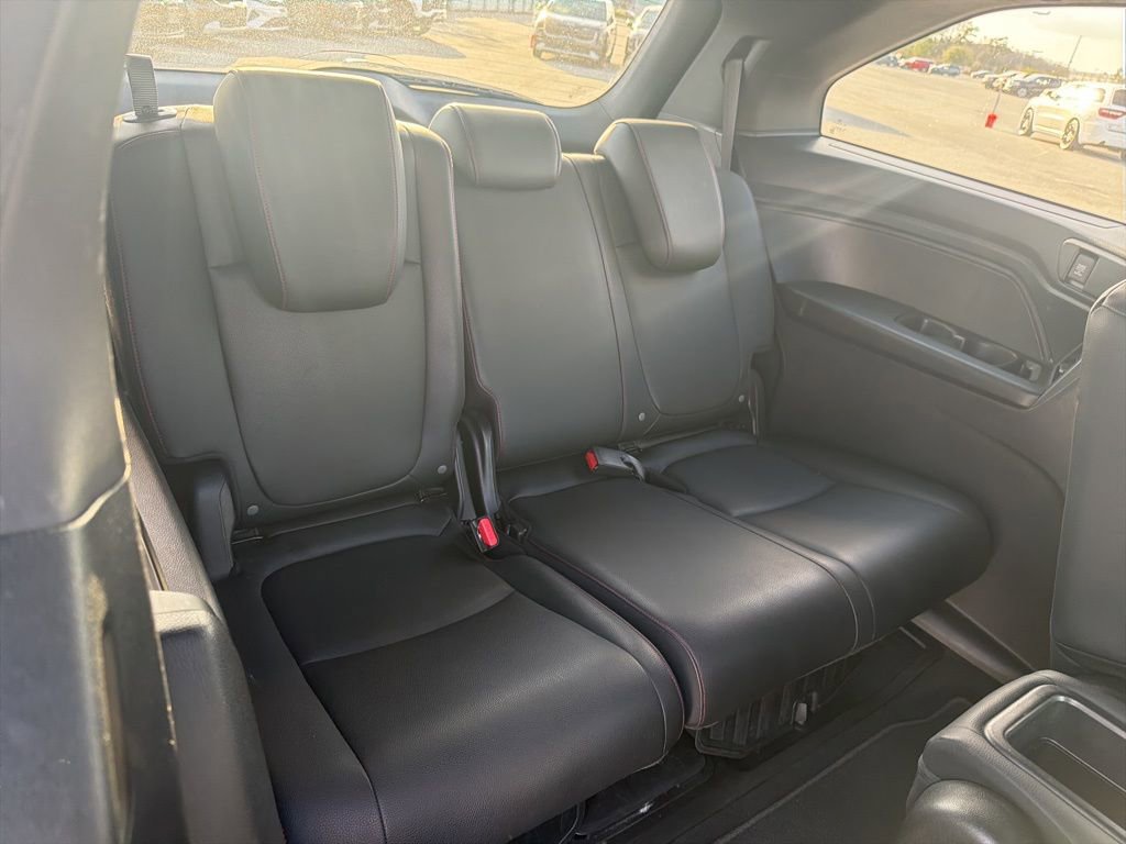 Used 2025 Honda Odyssey Sport-L image 17