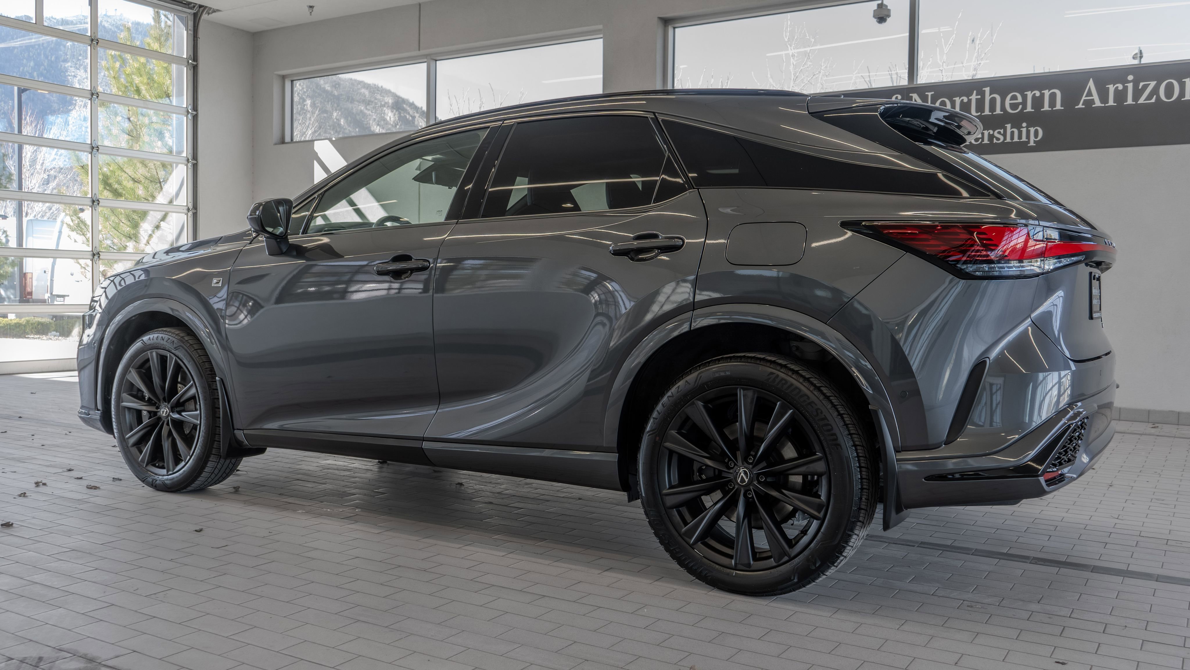 Used 2024 Lexus RX 500h F Sport w/ Convenience Package image 13