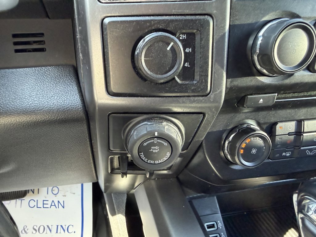 Used 2018 Ford F150 XLT w/ Equipment Group 302A Luxury AWD/4WD image 26