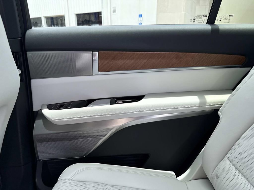 New 2026 Cadillac Vistiq Sport image 15