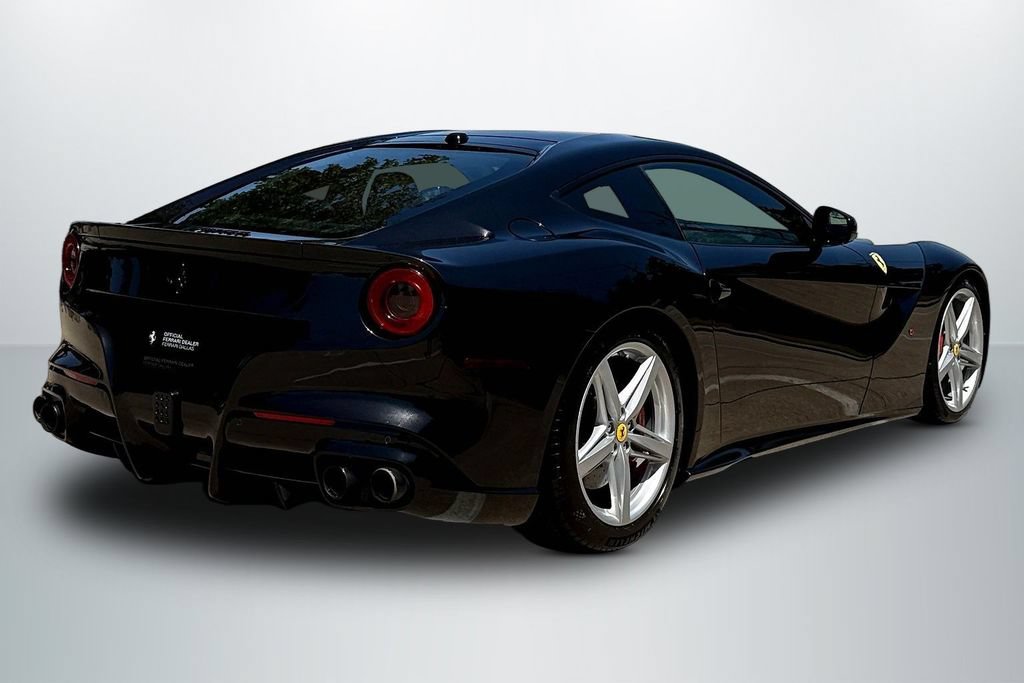 Used 2014 Ferrari F12 Berlinetta RWD image 7