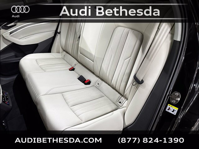Certified 2024 Audi Q8 e-tron Premium Plus w/ Premium Plus Package AWD/4WD image 28