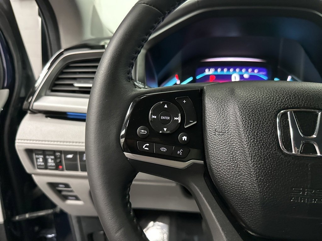 Used 2024 Honda Odyssey Touring image 16