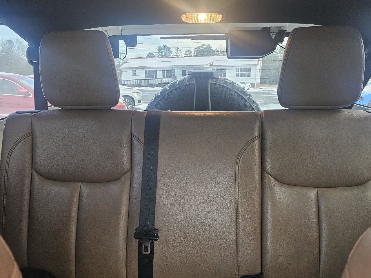 Used 2015 Jeep Wrangler Unlimited Sahara w/ Max Tow Package image 8