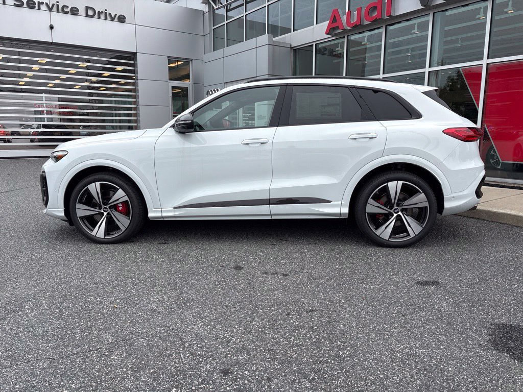 New 2026 Audi SQ5 Prestige AWD/4WD image 2