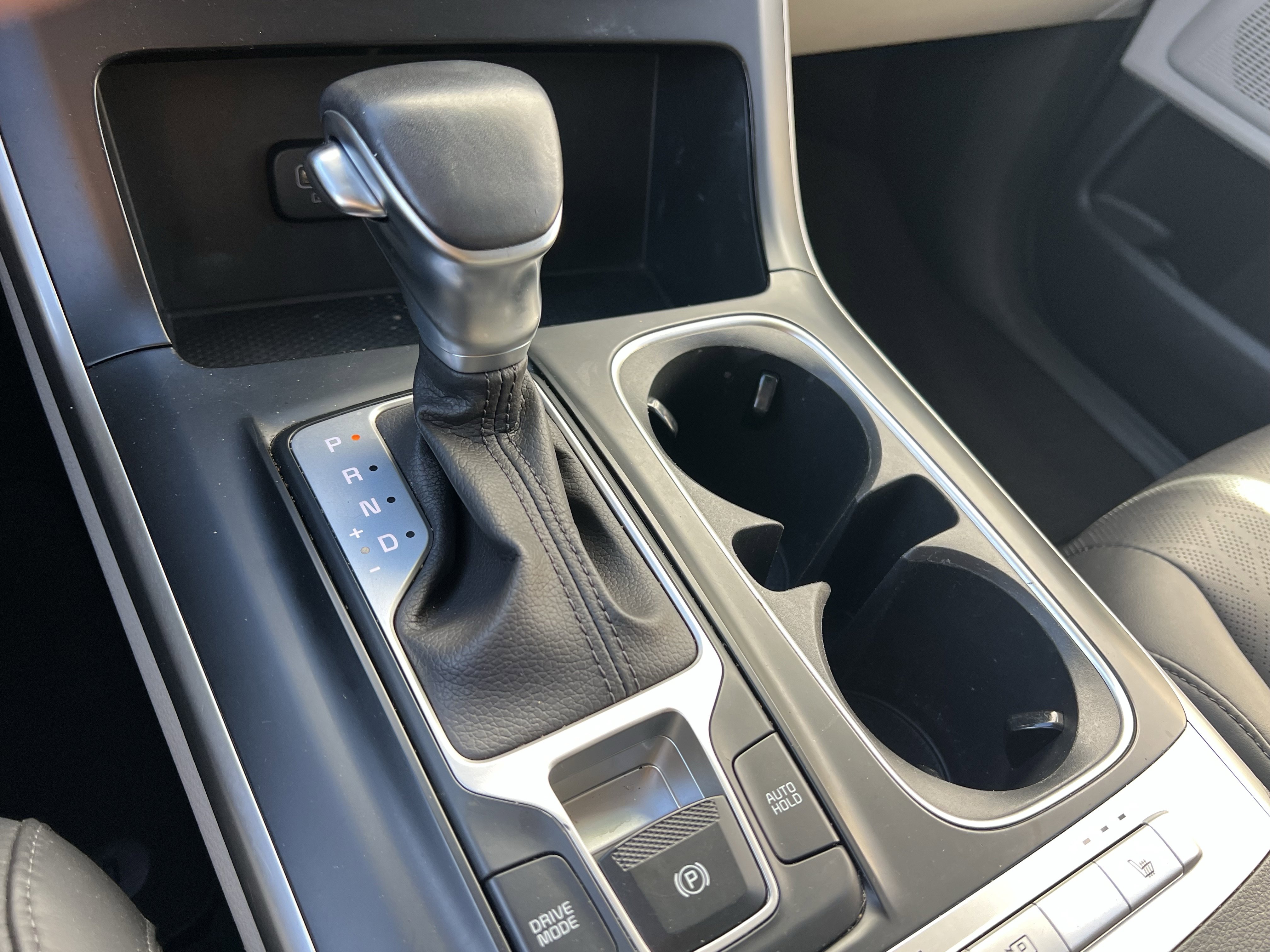 Used 2024 Kia Carnival LX image 26