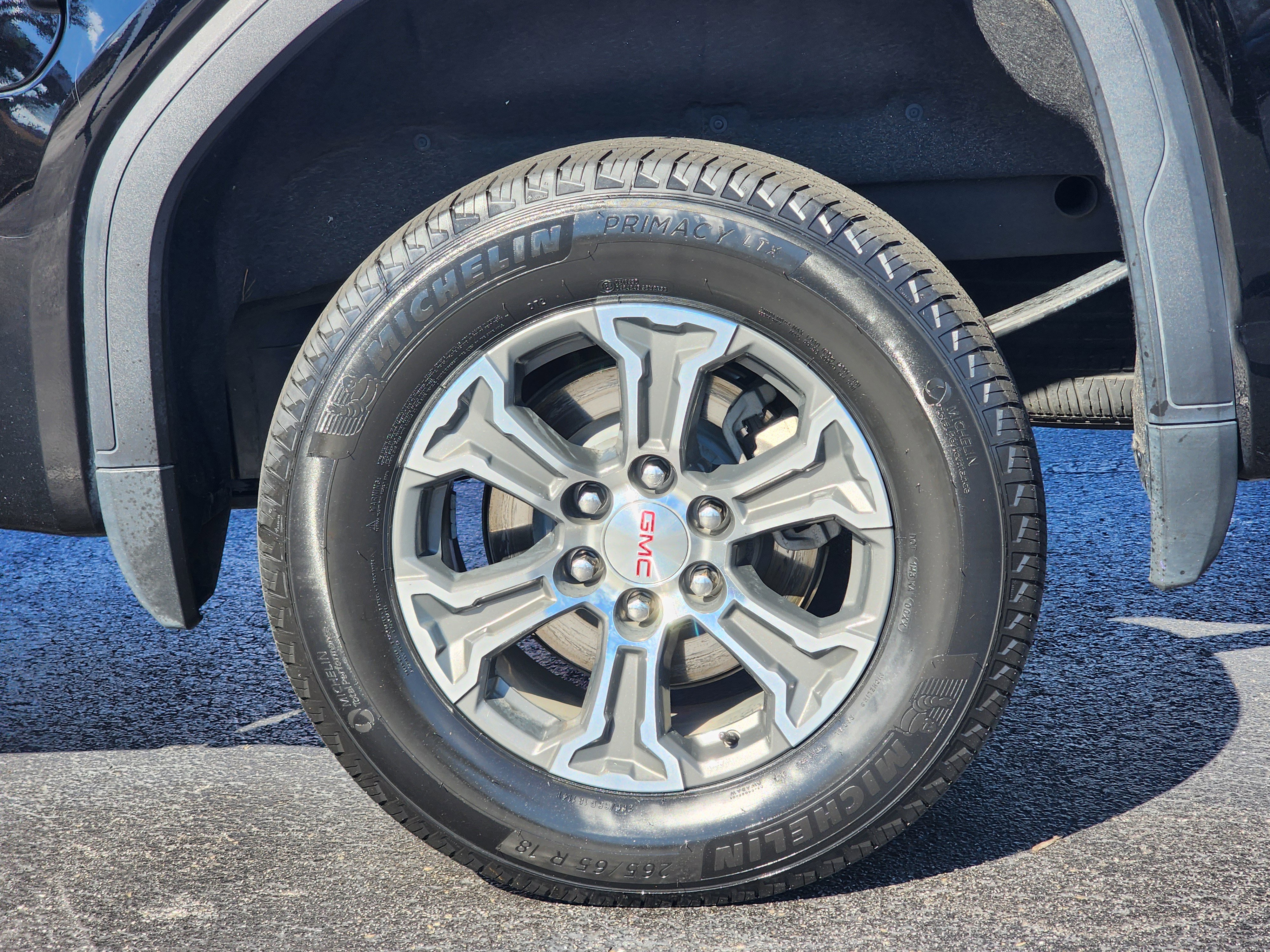 Used 2024 GMC Sierra 1500 SLT image 11