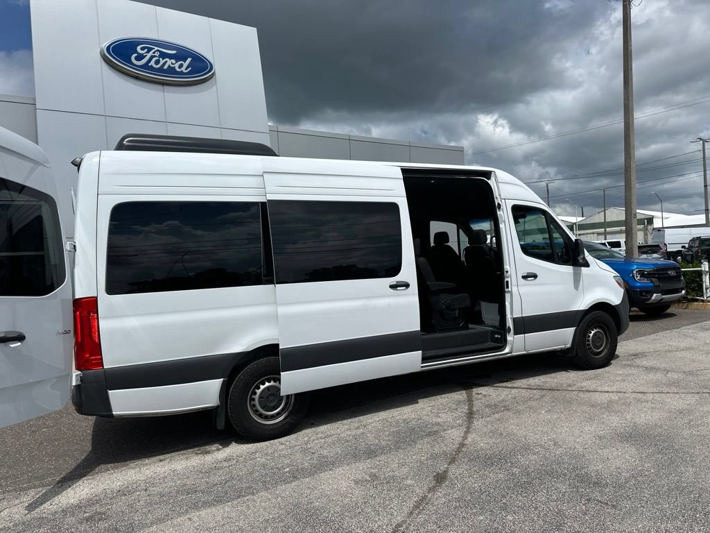 Used 2025 Mercedes-Benz Sprinter 2500 image 2