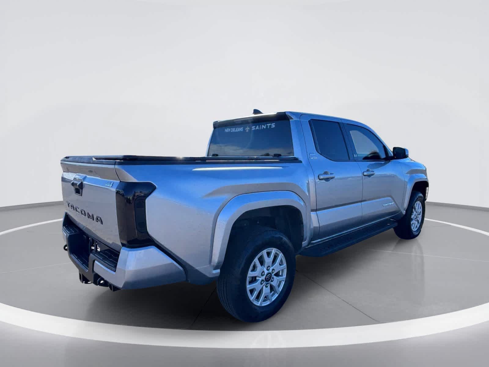 Used 2025 Toyota Tacoma SR5 RWD image 4