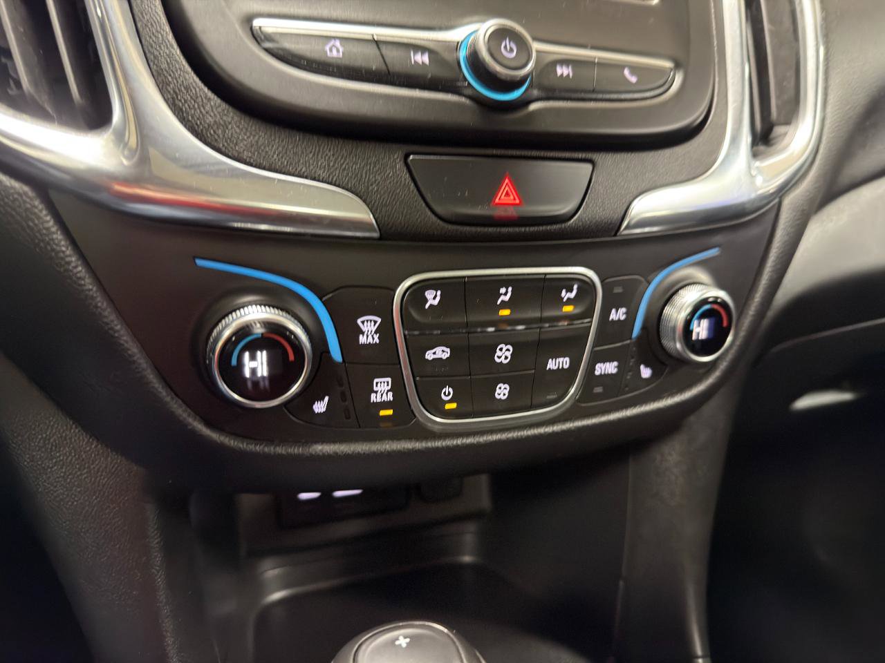 Used 2020 Chevrolet Equinox LT FWD image 42