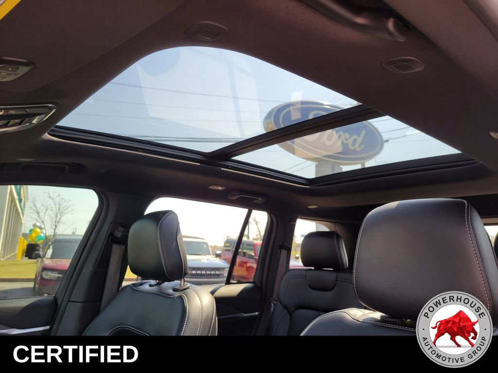 Used 2024 Jeep Grand Cherokee Limited image 24