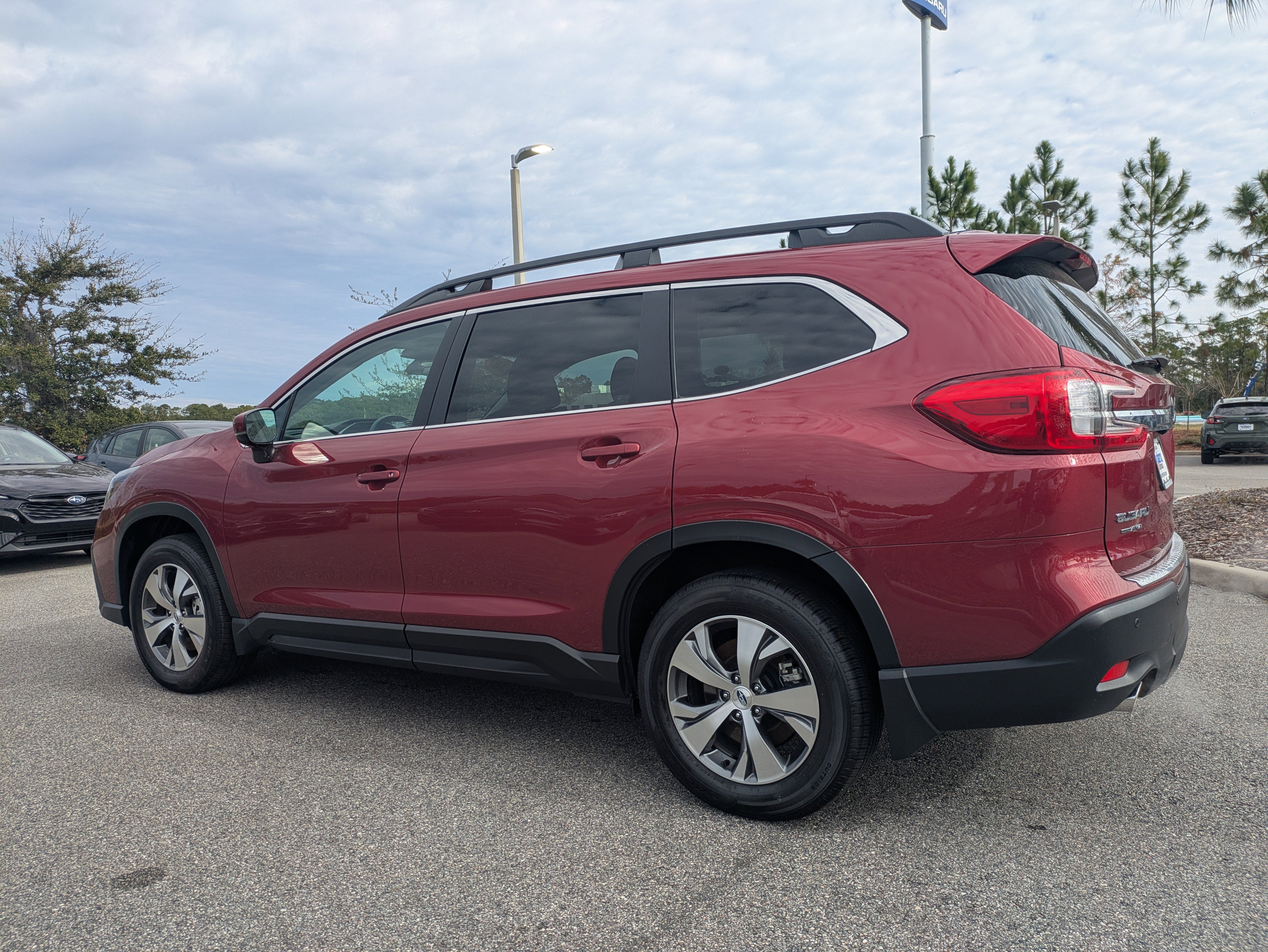 Certified 2025 Subaru Ascent Premium image 6
