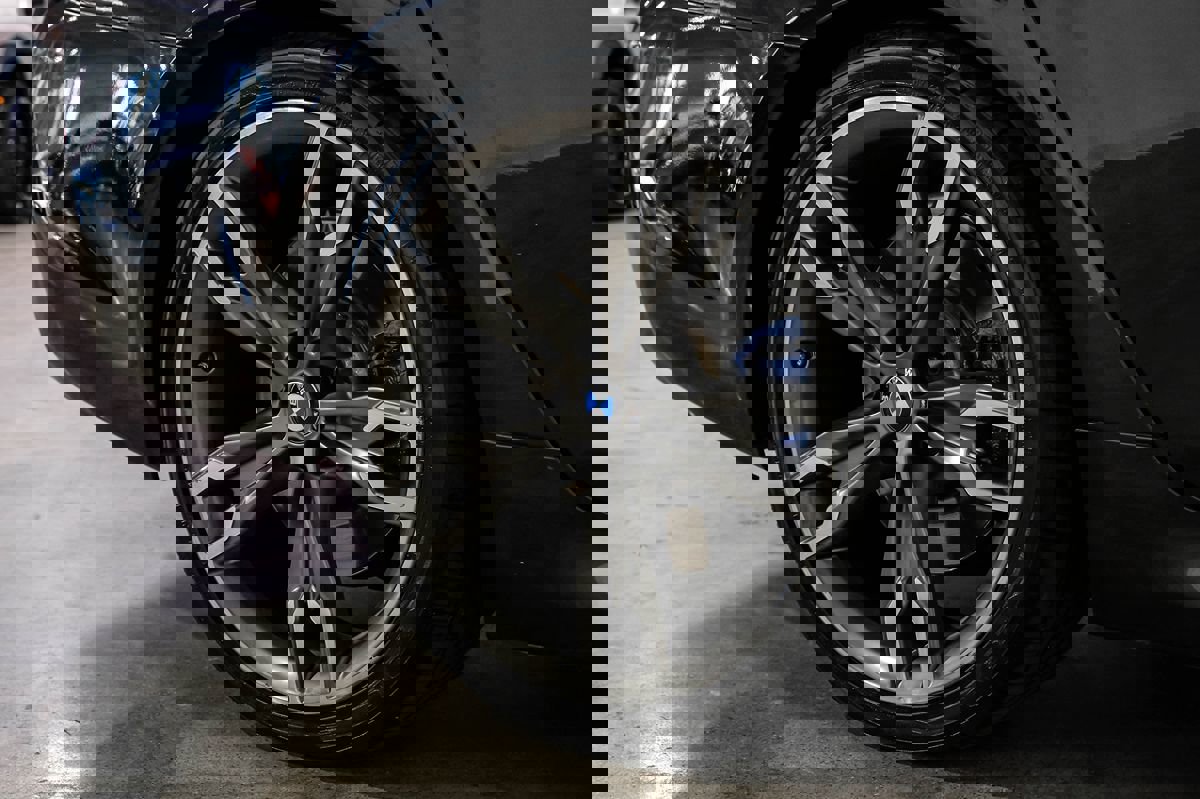 Used 2018 BMW M550i xDrive image 53