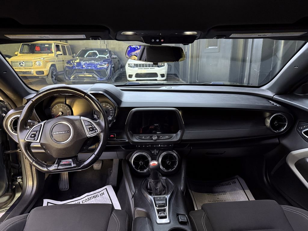 Used 2020 Chevrolet Camaro SS RWD image 18