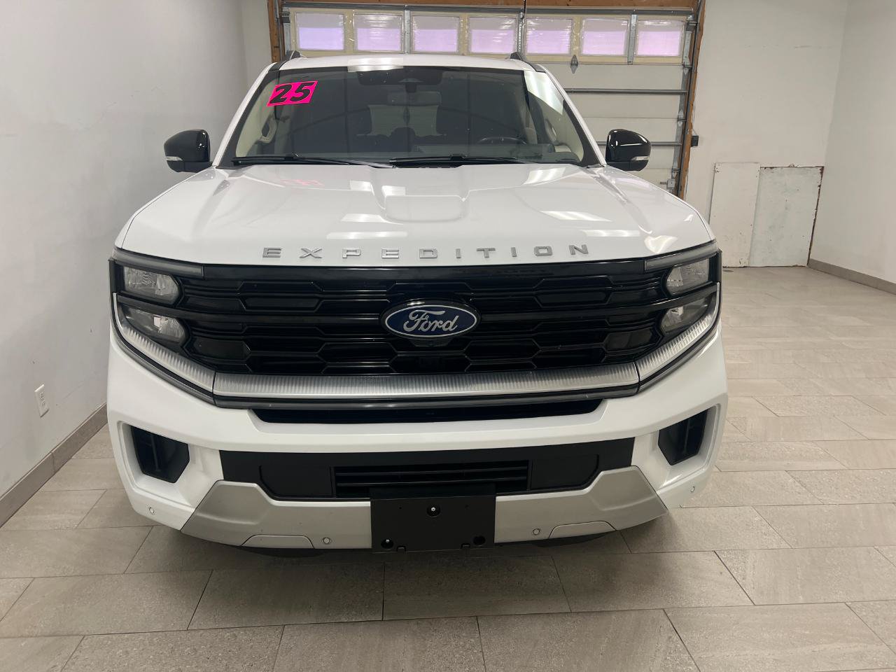 Used 2025 Ford Expedition Max Platinum AWD/4WD image 11