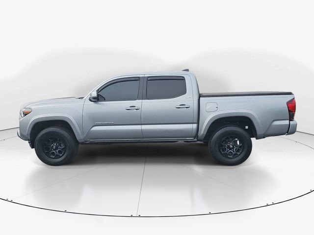 Used 2022 Toyota Tacoma SR5 w/ Technology Package image 6