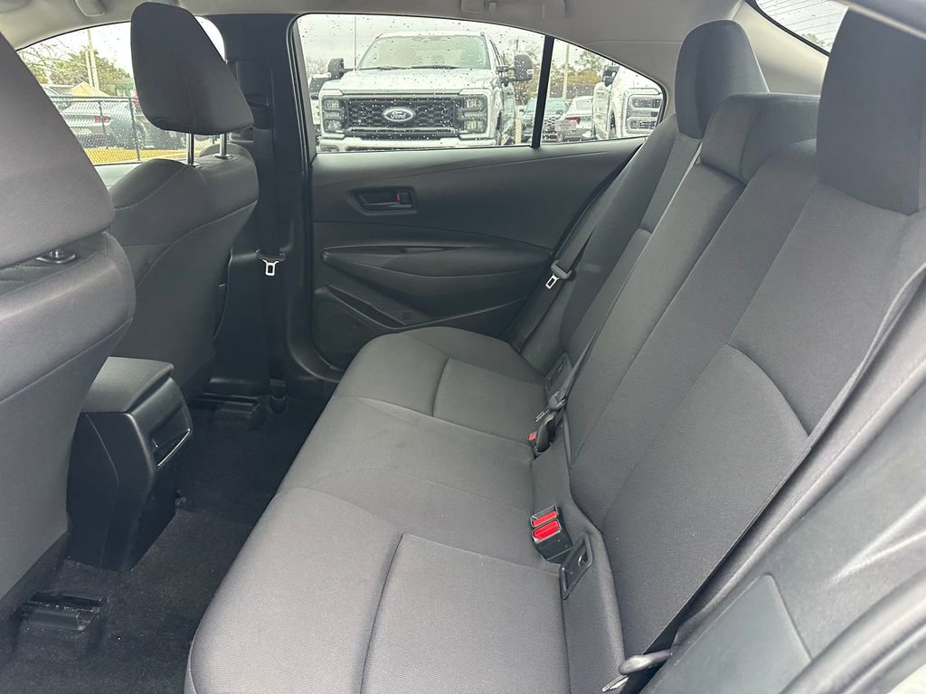 Used 2022 Toyota Corolla LE image 26