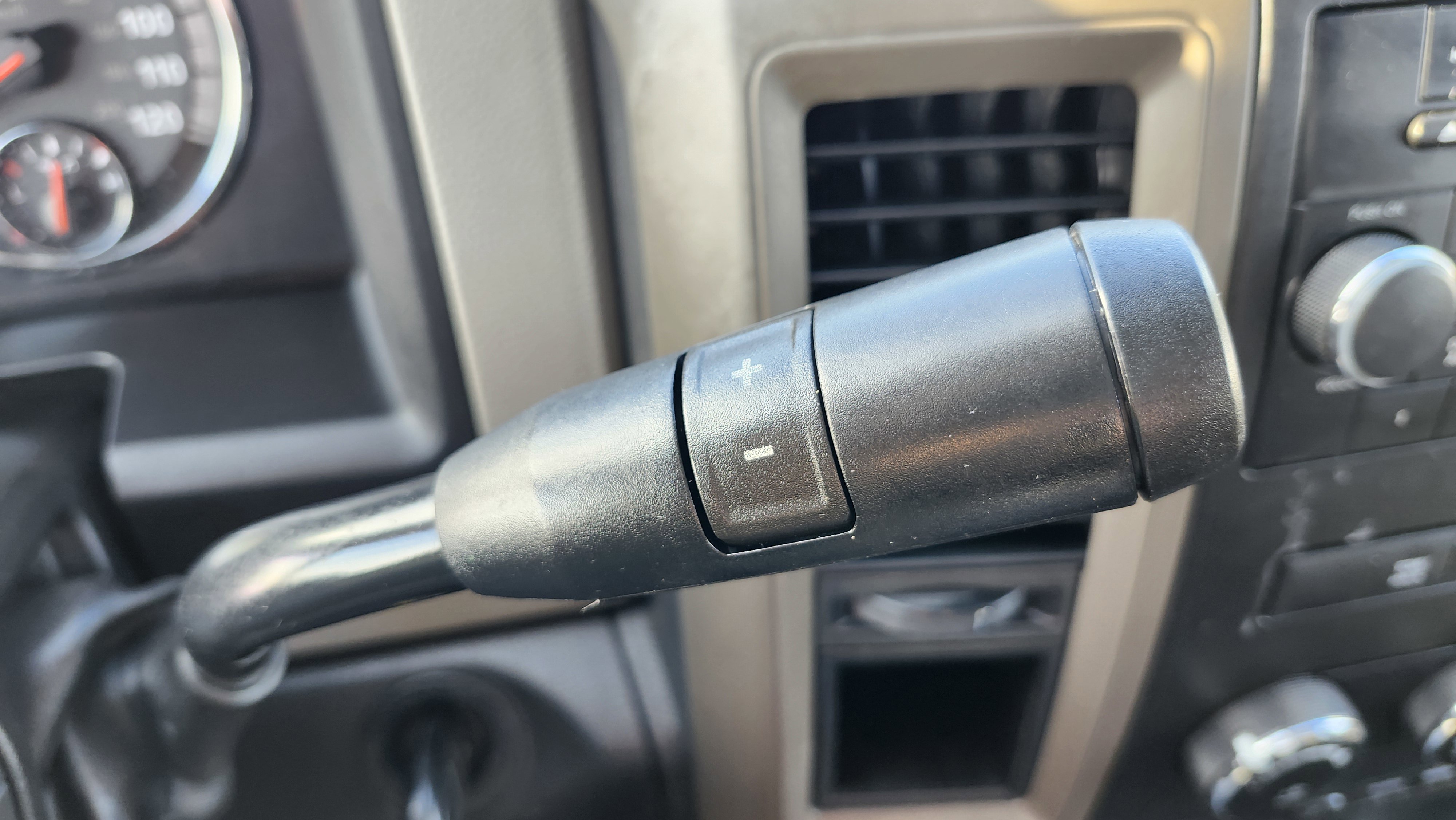 Used 2012 RAM 2500 ST w/ Popular Equipment Group image 4