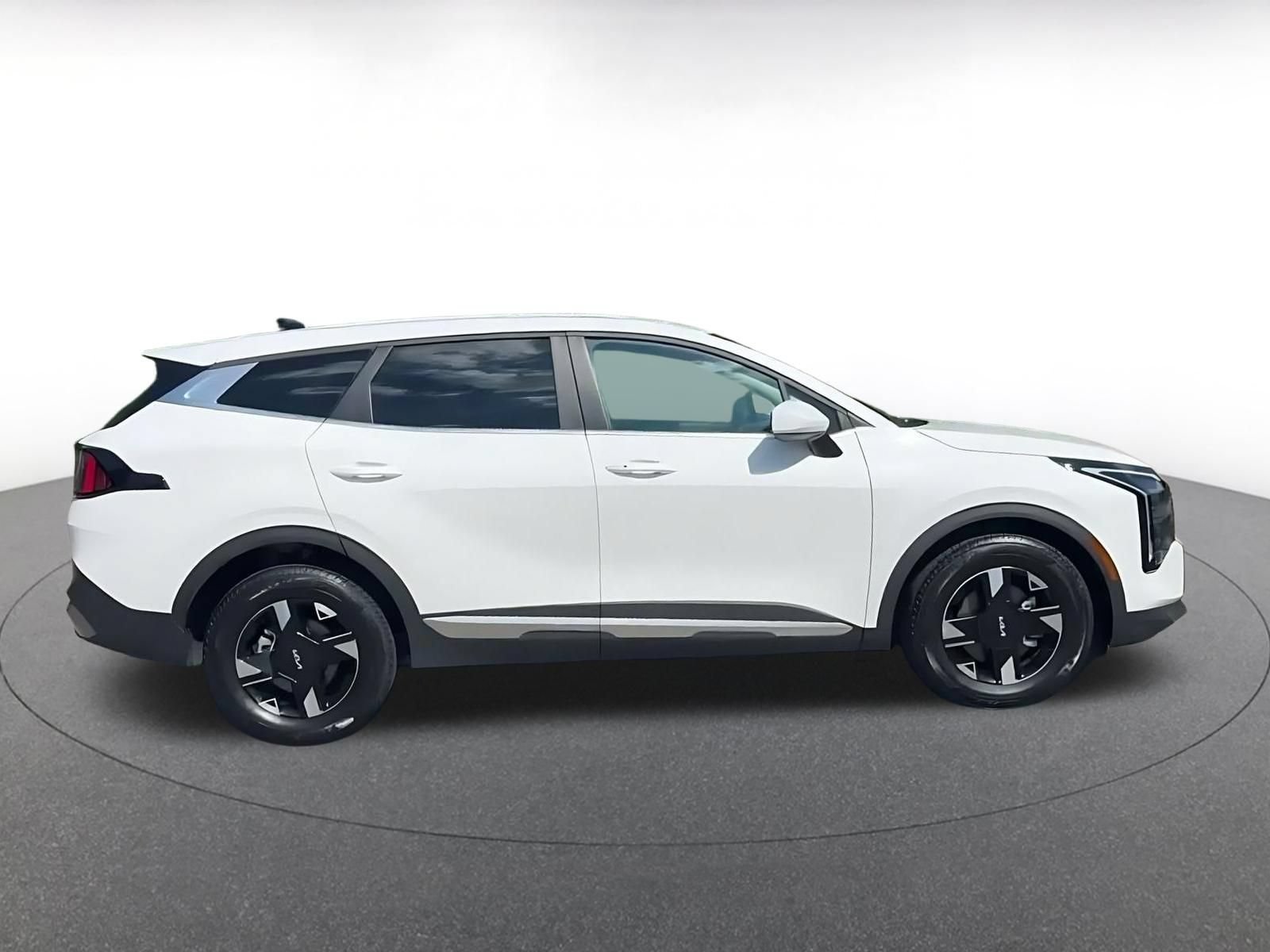 Used 2026 Kia Sportage LX FWD image 15