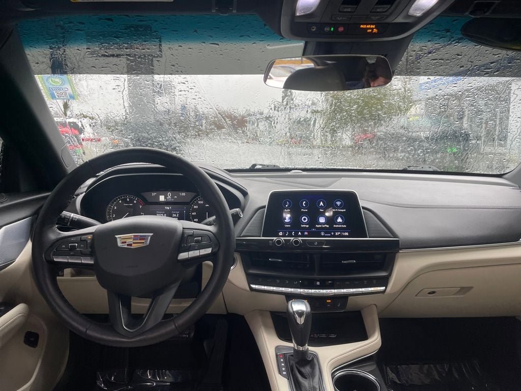 Used 2025 Cadillac CT4 Luxury image 16