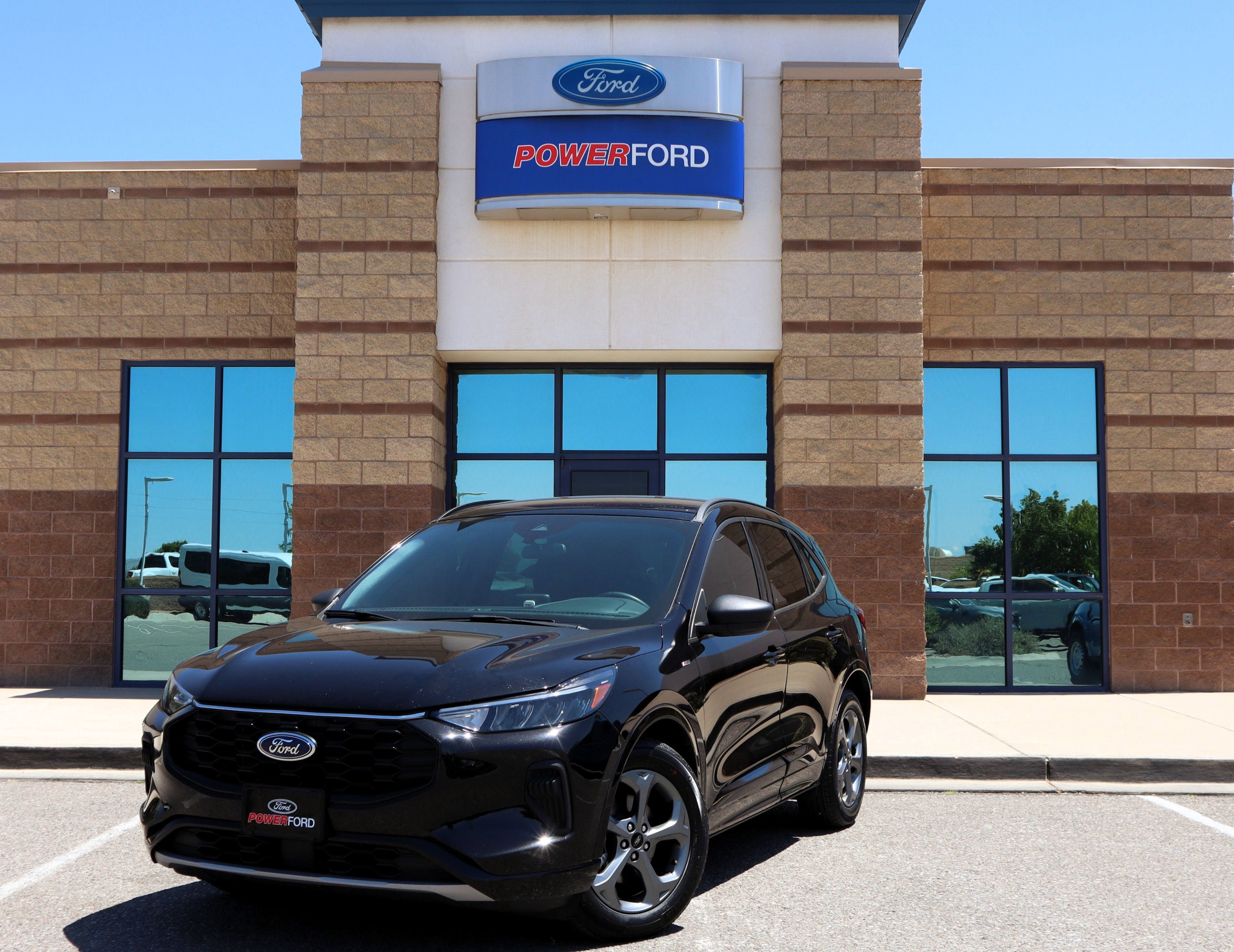 Certified 2023 Ford Escape ST-Line w/ Equipment Group 301A FWD image 2