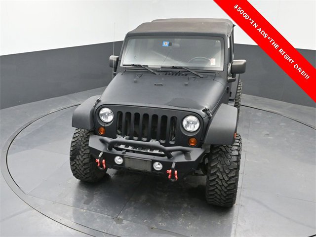 Used 2012 Jeep Wrangler Unlimited Sahara image 25