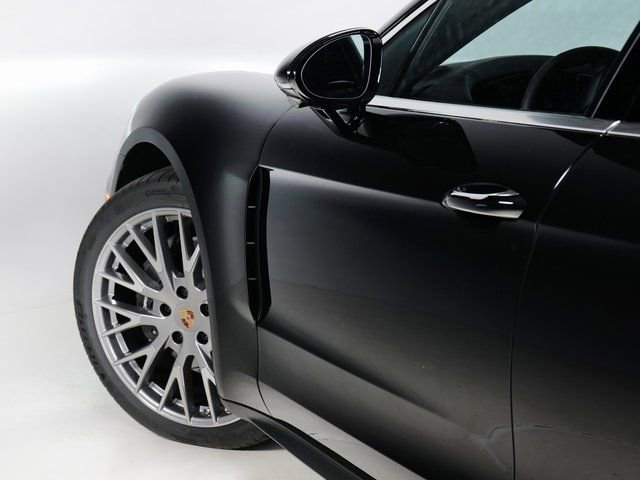 New 2025 Porsche Panamera 4 image 26