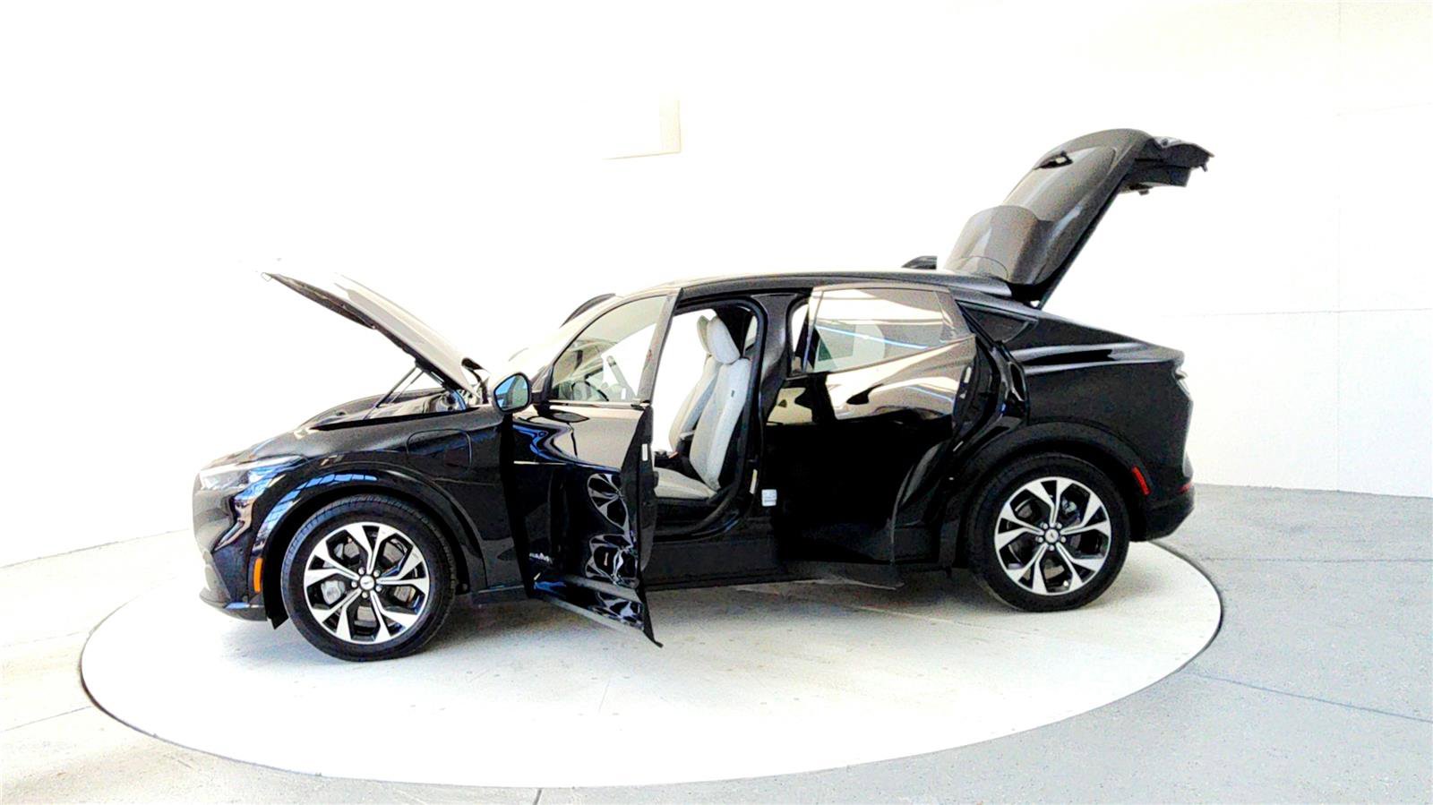 Used 2023 Ford Mustang Mach-E Premium image 10