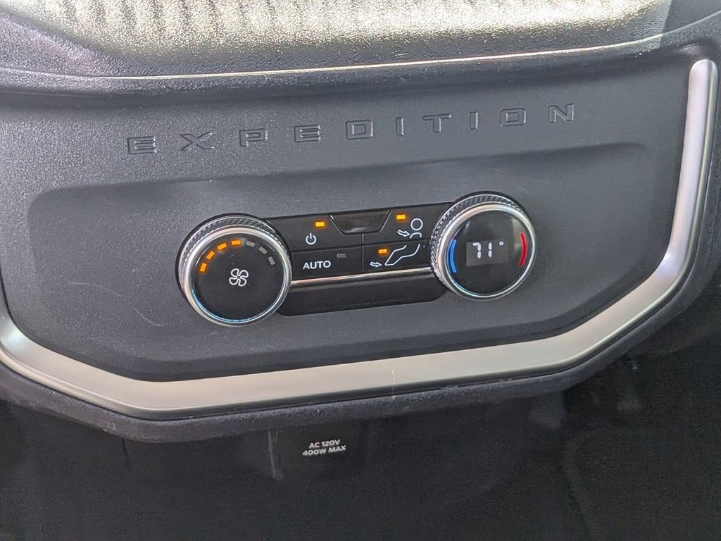 Used 2025 Ford Expedition Active image 15