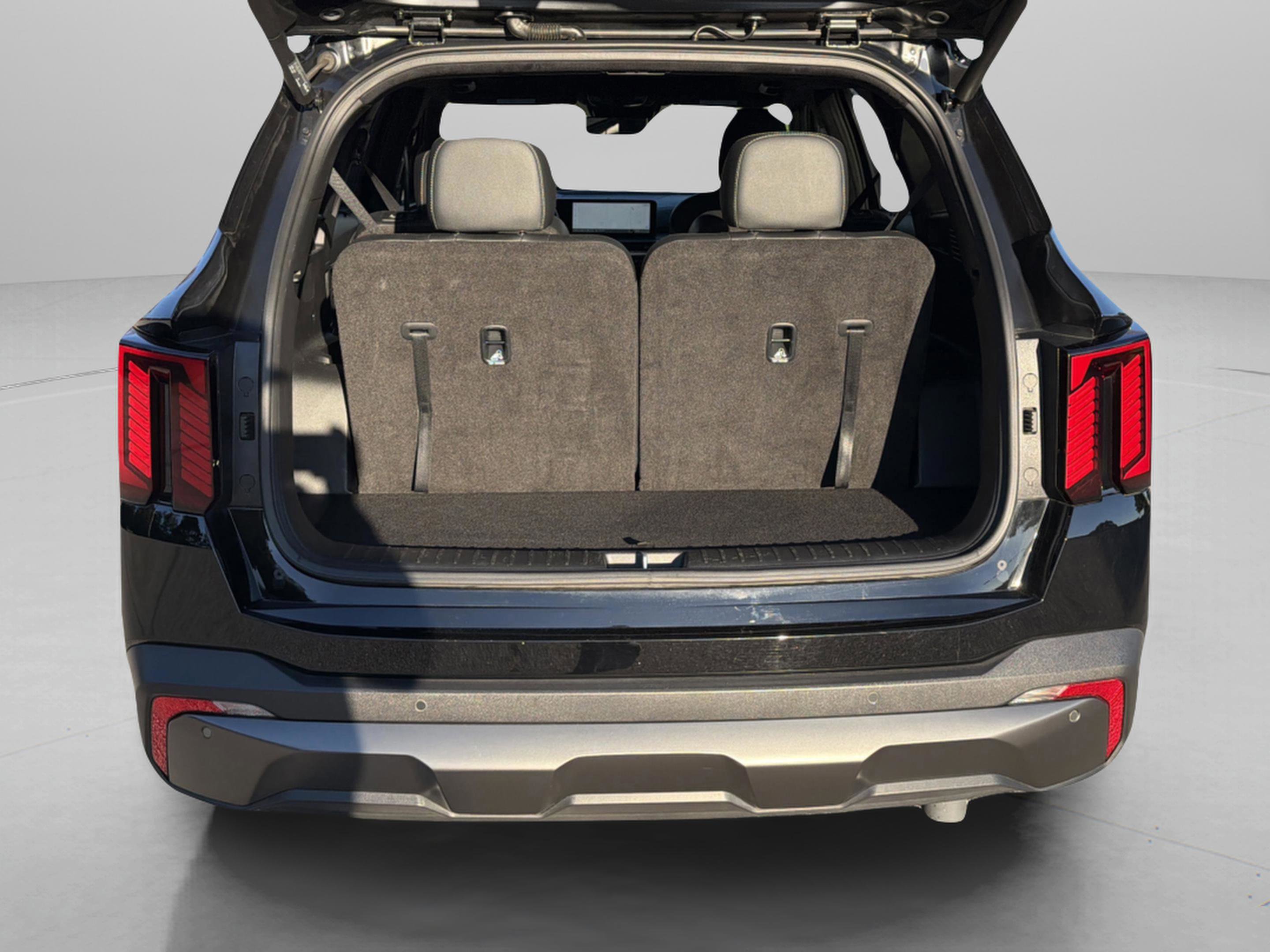 Certified 2025 Kia Sorento SX Prestige image 35