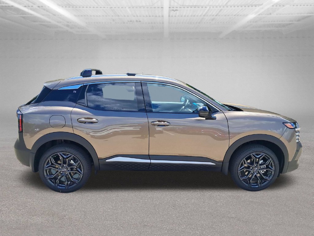 New 2026 Nissan Kicks SR w/ Cold Weather Package AWD/4WD image 7