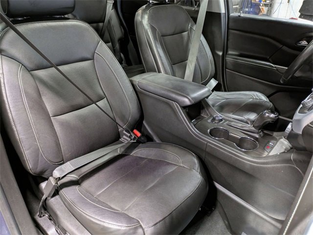 Certified 2018 GMC Acadia SLT image 31