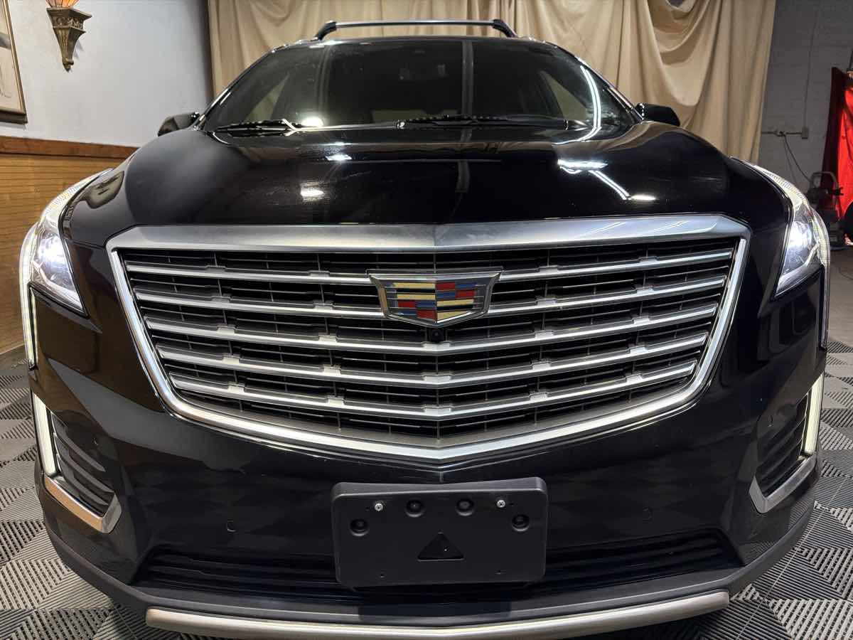Used 2018 Cadillac XT5 Platinum image 3