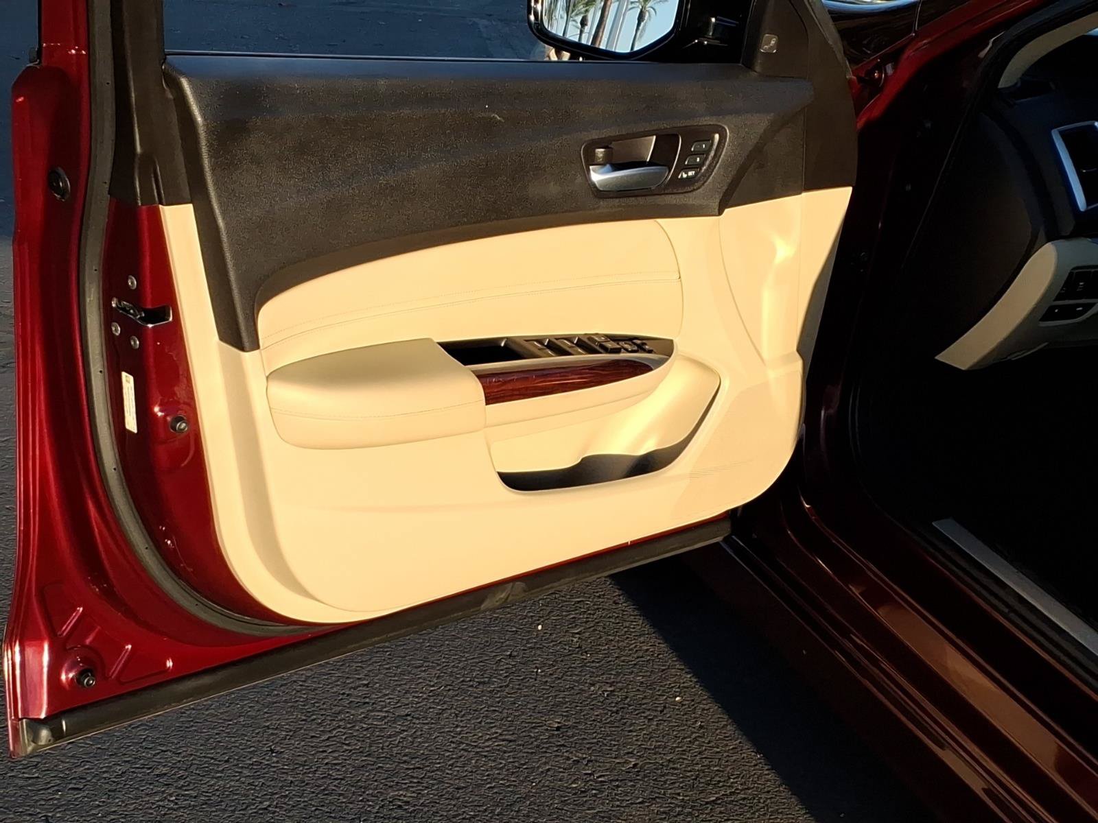 Used 2015 Acura TLX w/ Technology Package FWD image 12