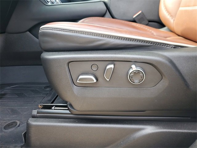 Used 2023 GMC Yukon Denali Ultimate w/ LPO, Floor Liner Package image 18