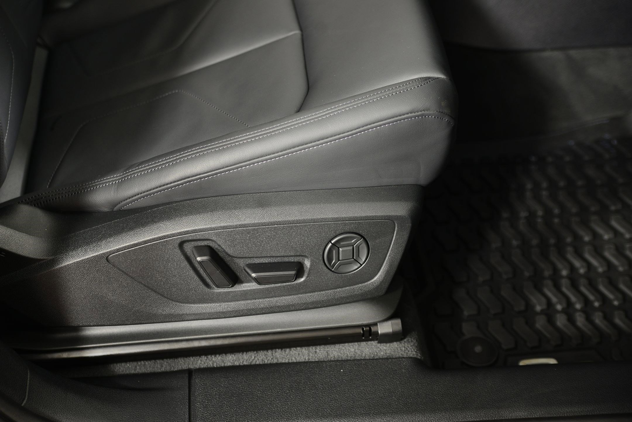 Used 2025 Audi Q3 2.0T Premium Plus w/ Premium Plus Package image 12