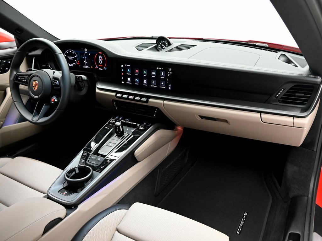 Used 2025 Porsche 911 Carrera image 9