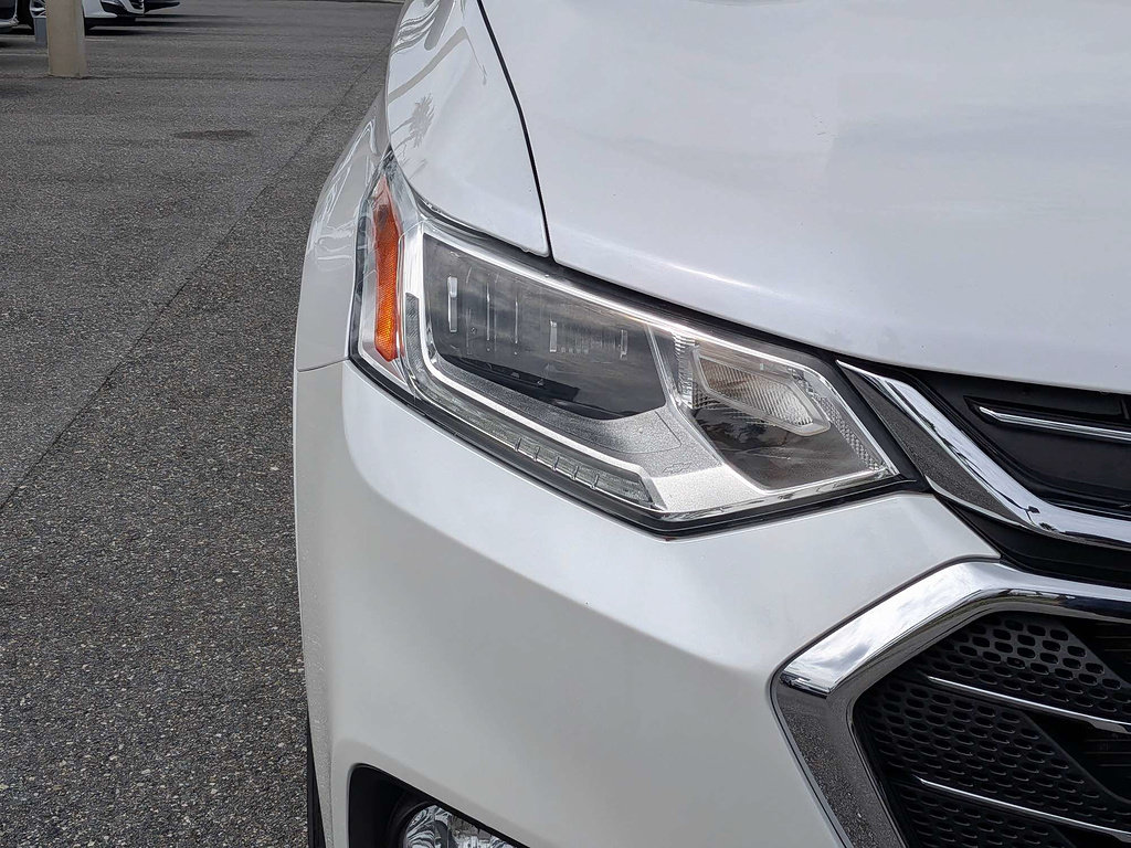 Certified 2021 Chevrolet Traverse Premier FWD image 38