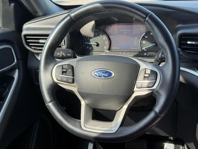 Certified 2022 Ford Explorer XLT w/ Class IV Trailer Tow Package image 13